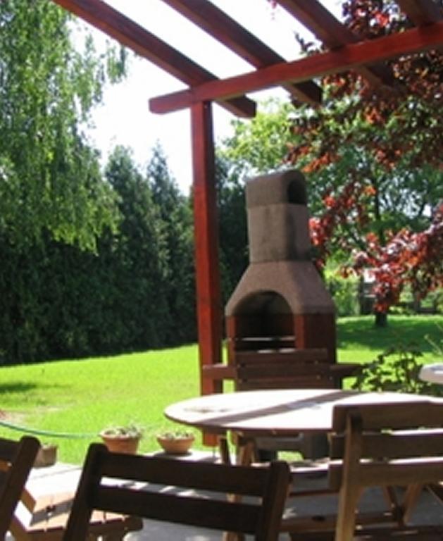 Ilona Apartmanhaz Komárom Zewnętrze zdjęcie