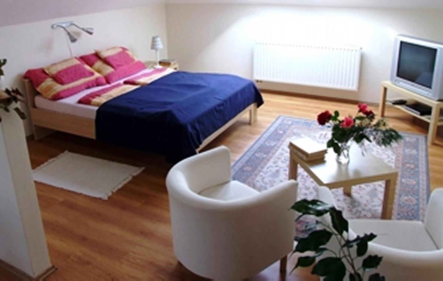 Ilona Apartmanhaz Komárom Zewnętrze zdjęcie