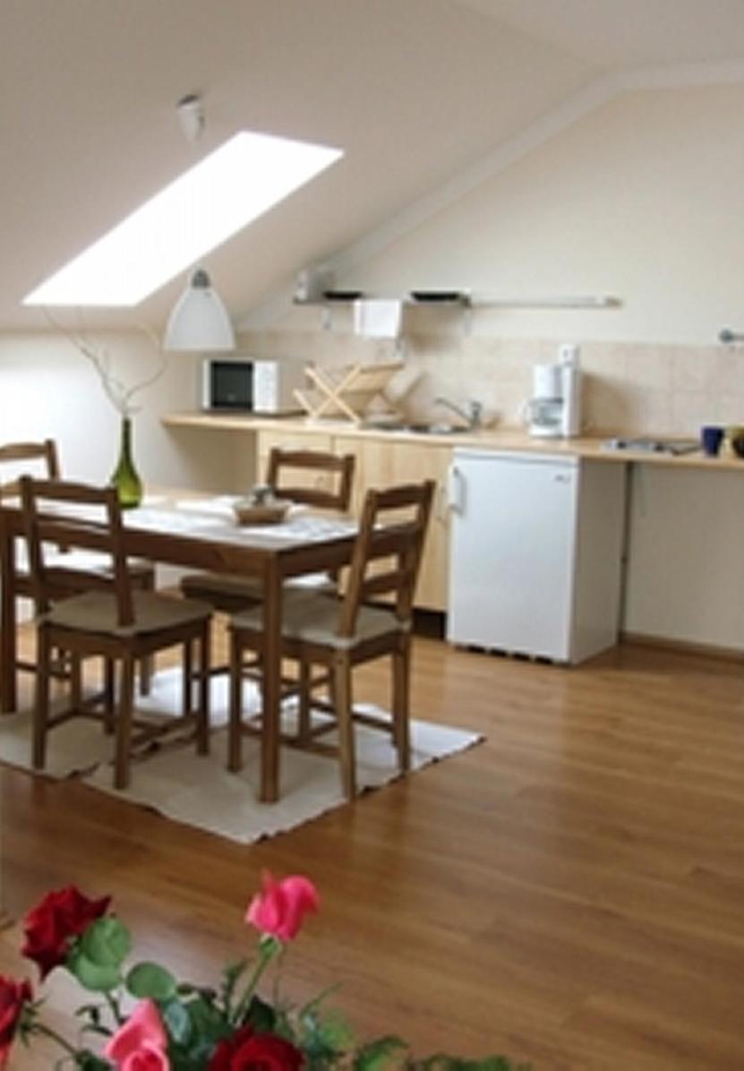 Ilona Apartmanhaz Komárom Zewnętrze zdjęcie