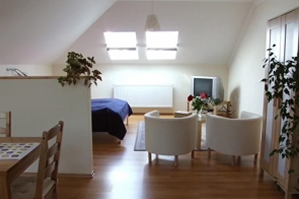 Ilona Apartmanhaz Komárom Zewnętrze zdjęcie