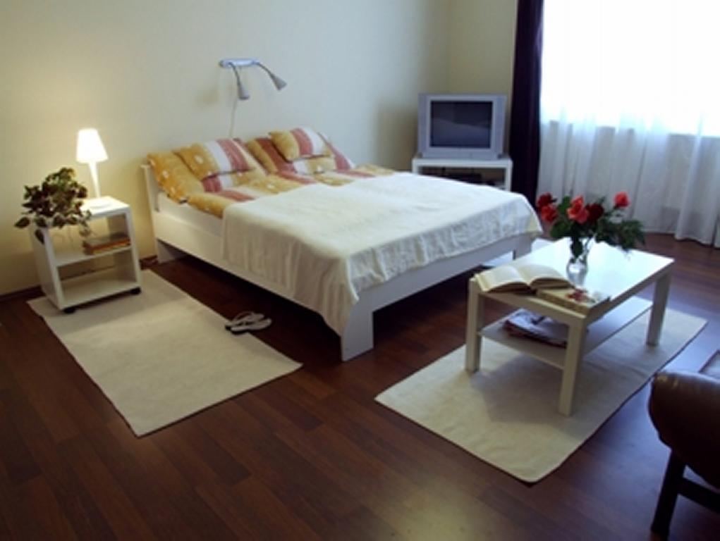 Ilona Apartmanhaz Komárom Pokój zdjęcie