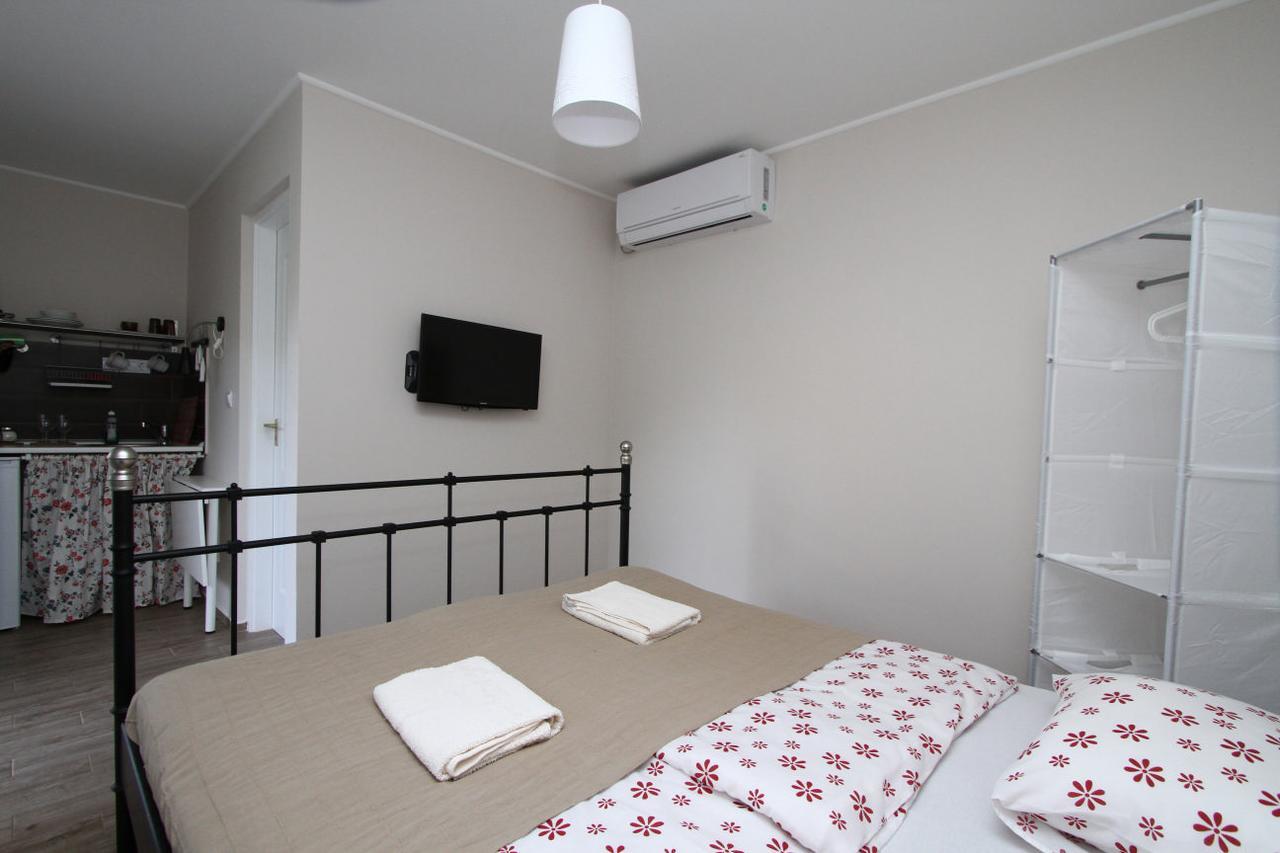 Ilona Apartmanhaz Komárom Zewnętrze zdjęcie